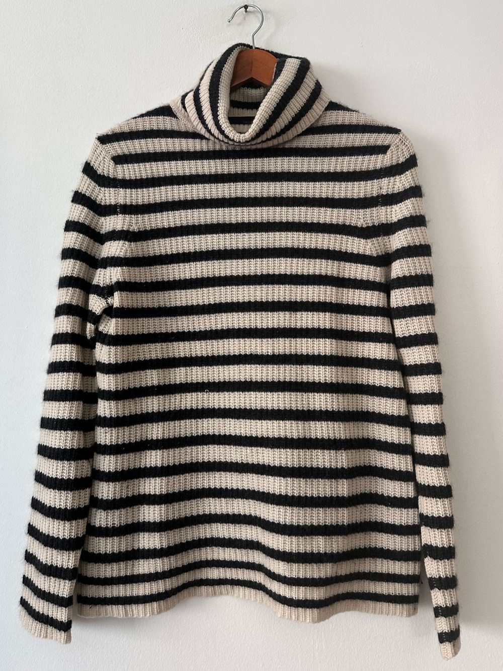 360 Cashmere Striped Turtleneck Sweater Womens Large L Black Tan Ribbed Knit